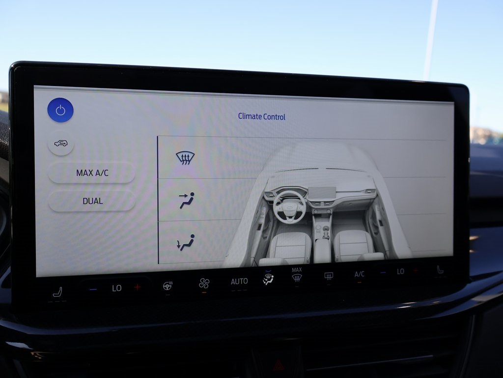 2025 Ford Escape ST-Line Elite photo 35