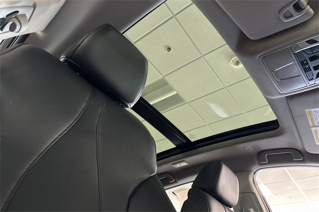 2024 Acura RDX Base photo 16