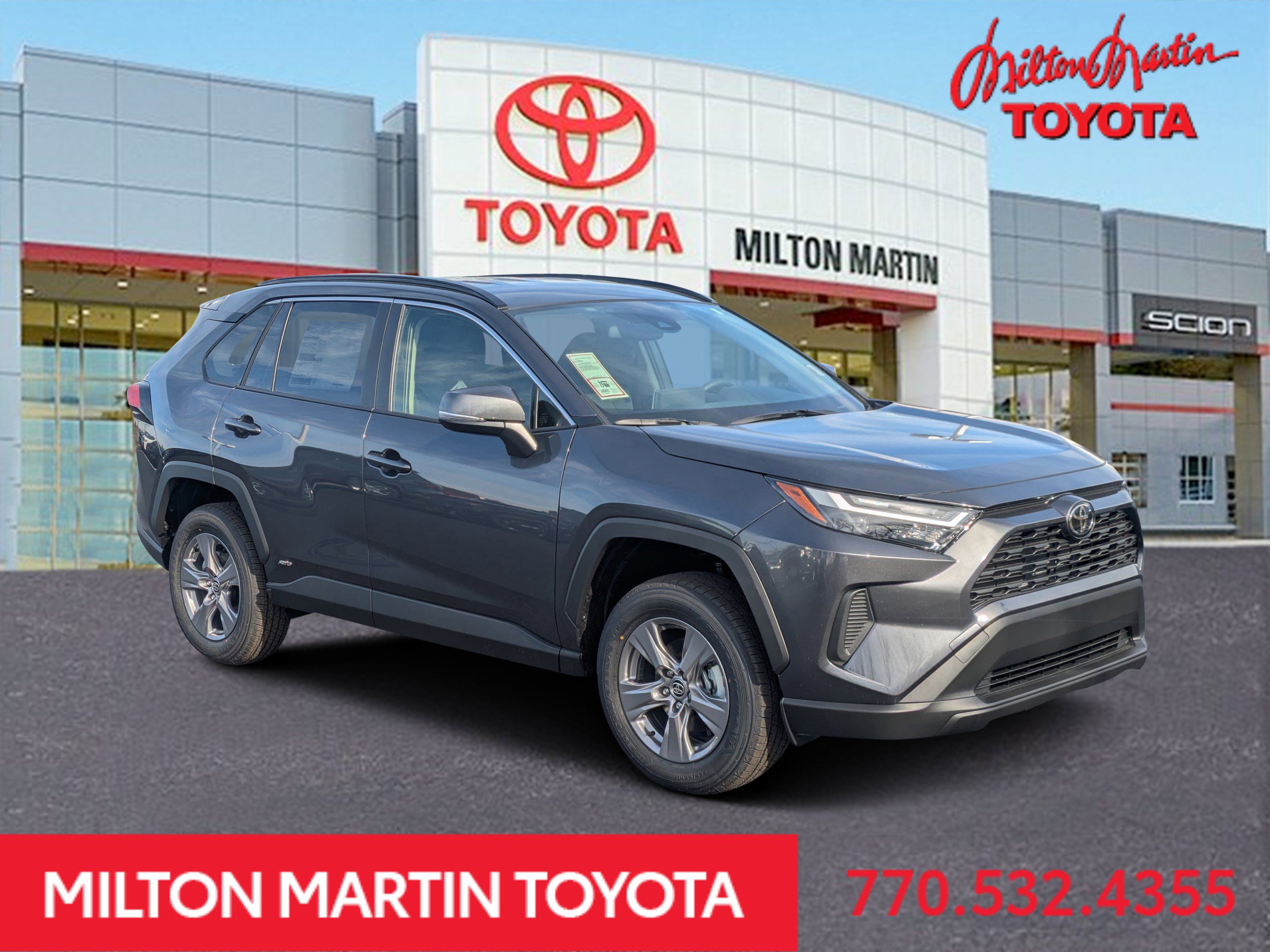 2025 Toyota RAV4 XLE's photo