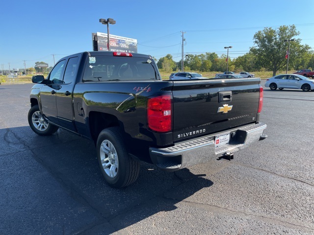 2018 Chevrolet Silverado 1500 LT photo 3