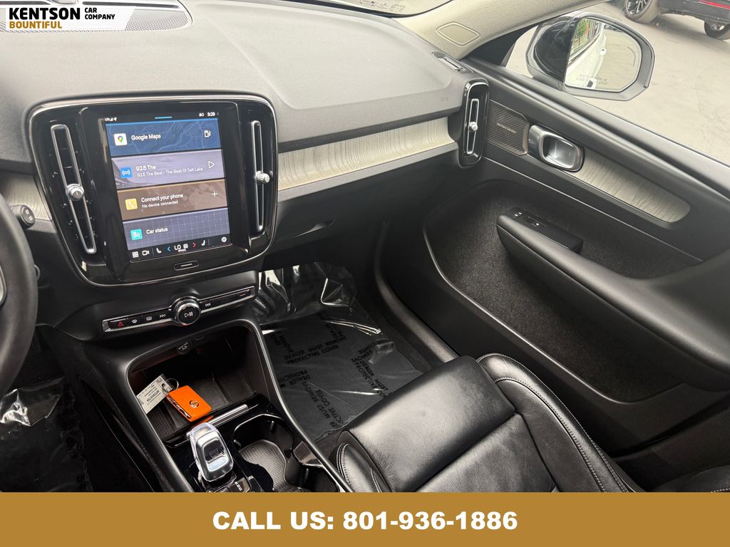 2023 Volvo XC40 AWD Ultimate photo 20