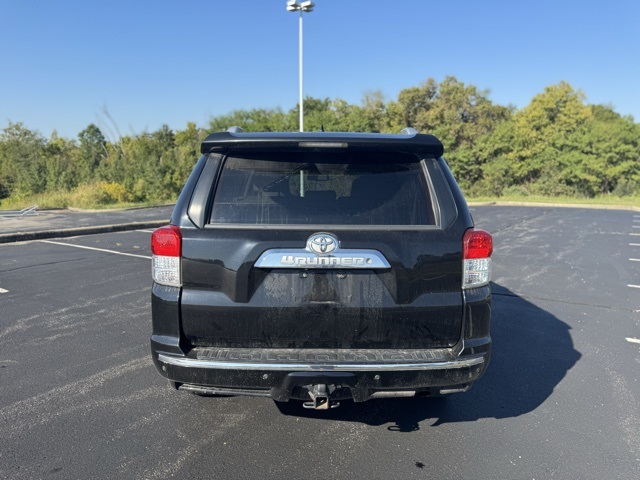 2012 Toyota 4Runner SR5 photo 2