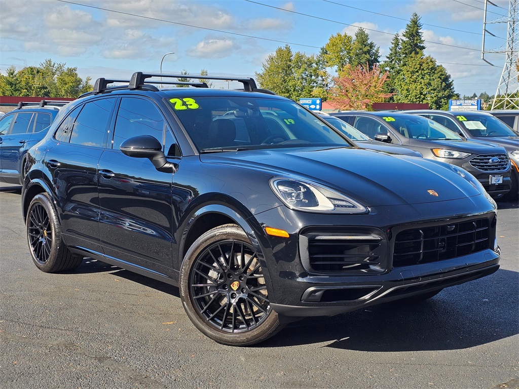 2023 Porsche Cayenne Base