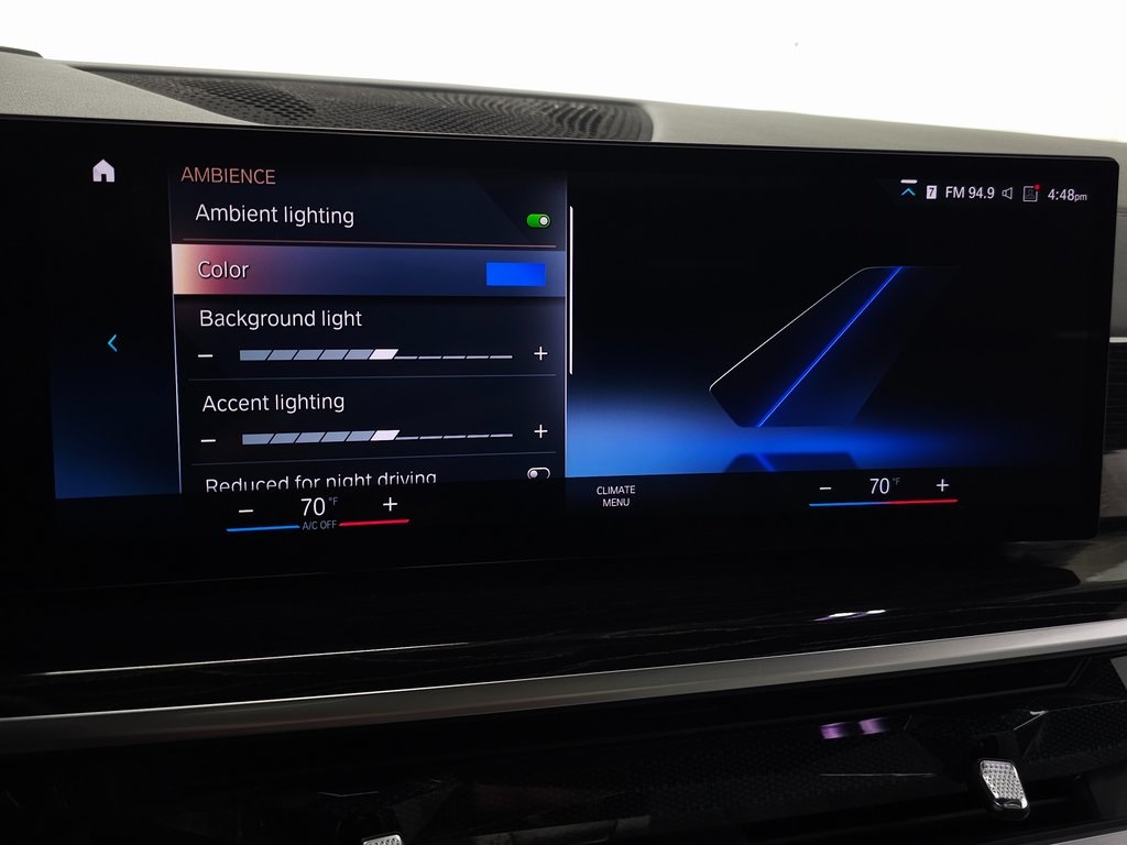 2023 BMW X7 - Image 30