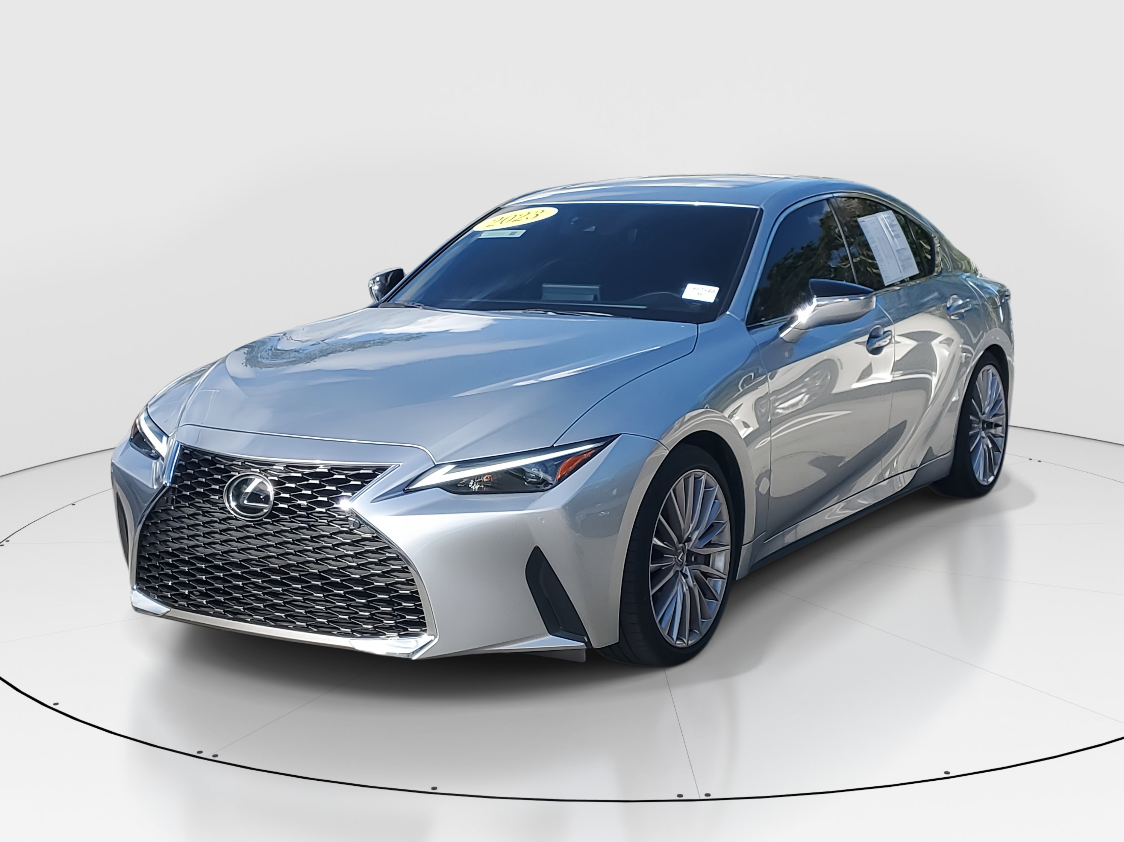 2023 Lexus IS 300 photo 4