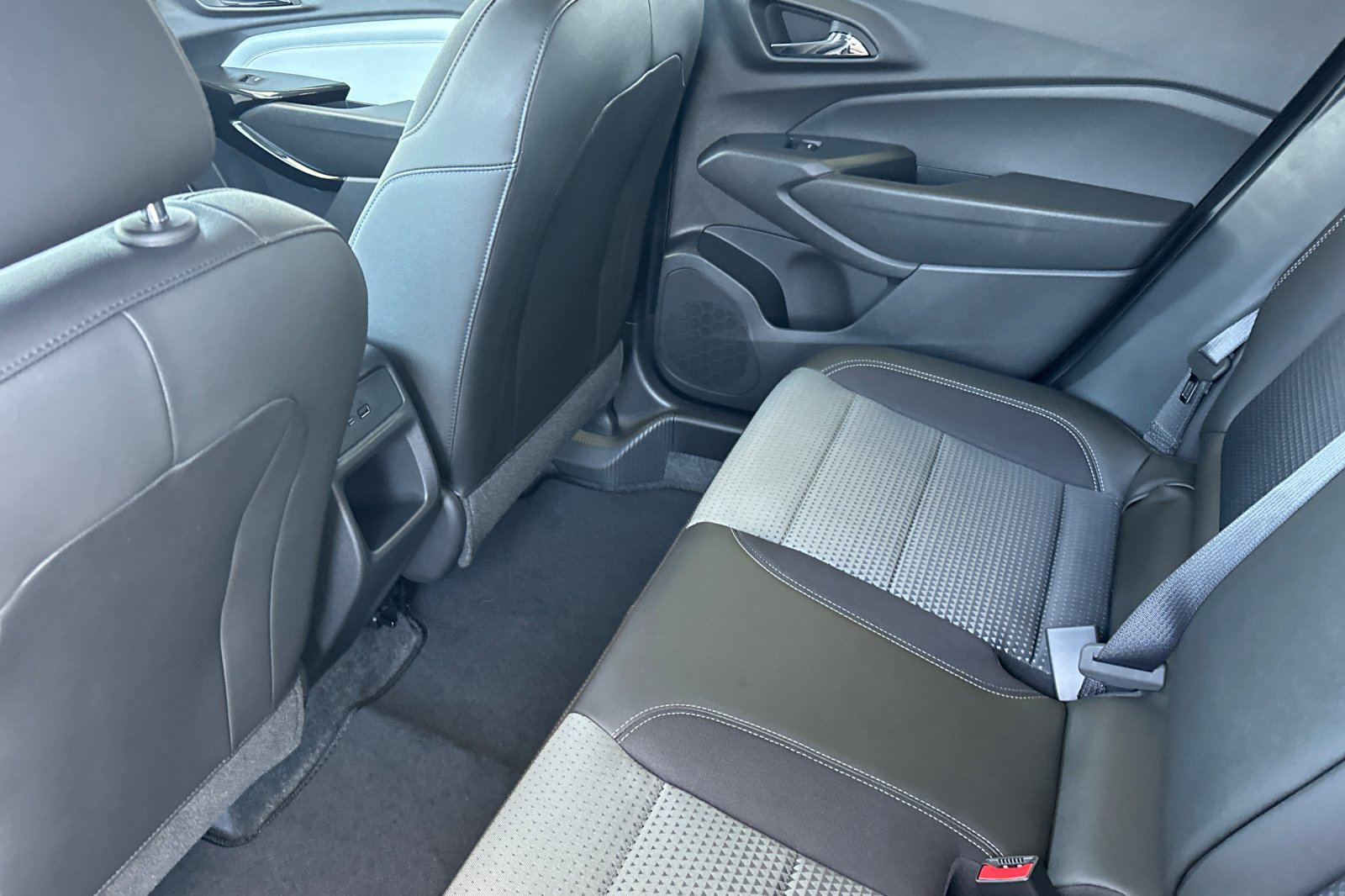 2025 Chevrolet Trax photo 12