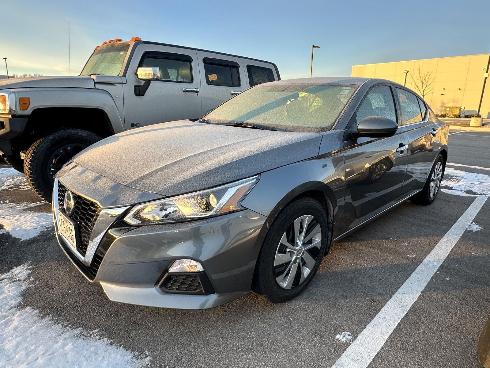 2020 Nissan Altima S's photo