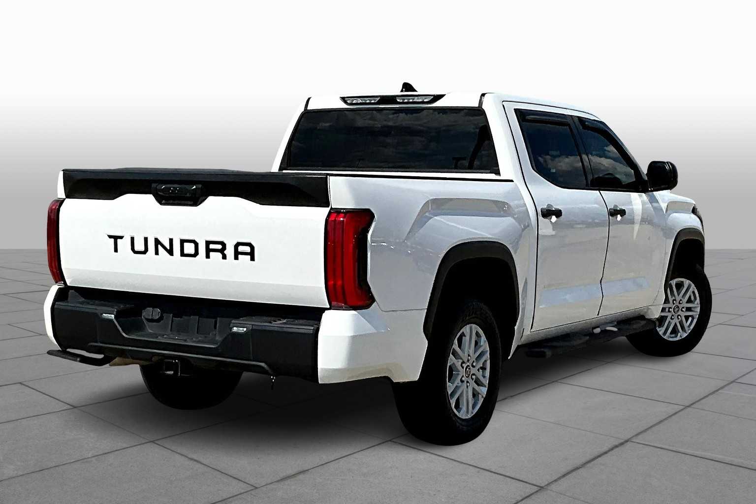 2022 Toyota Tundra SR5 photo 11