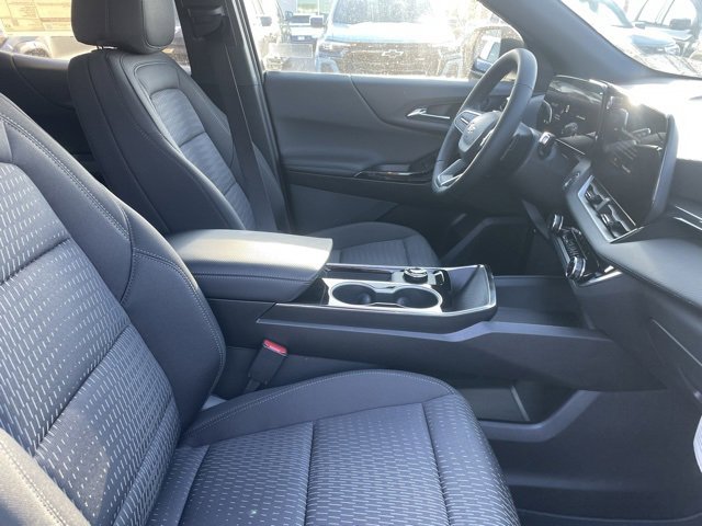 2026 Chevrolet Equinox LT photo 17