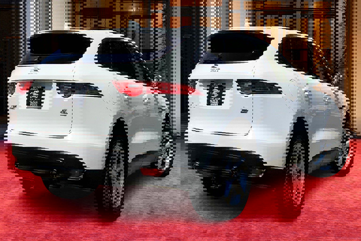 2018 Jaguar F-PACE Premium photo 11