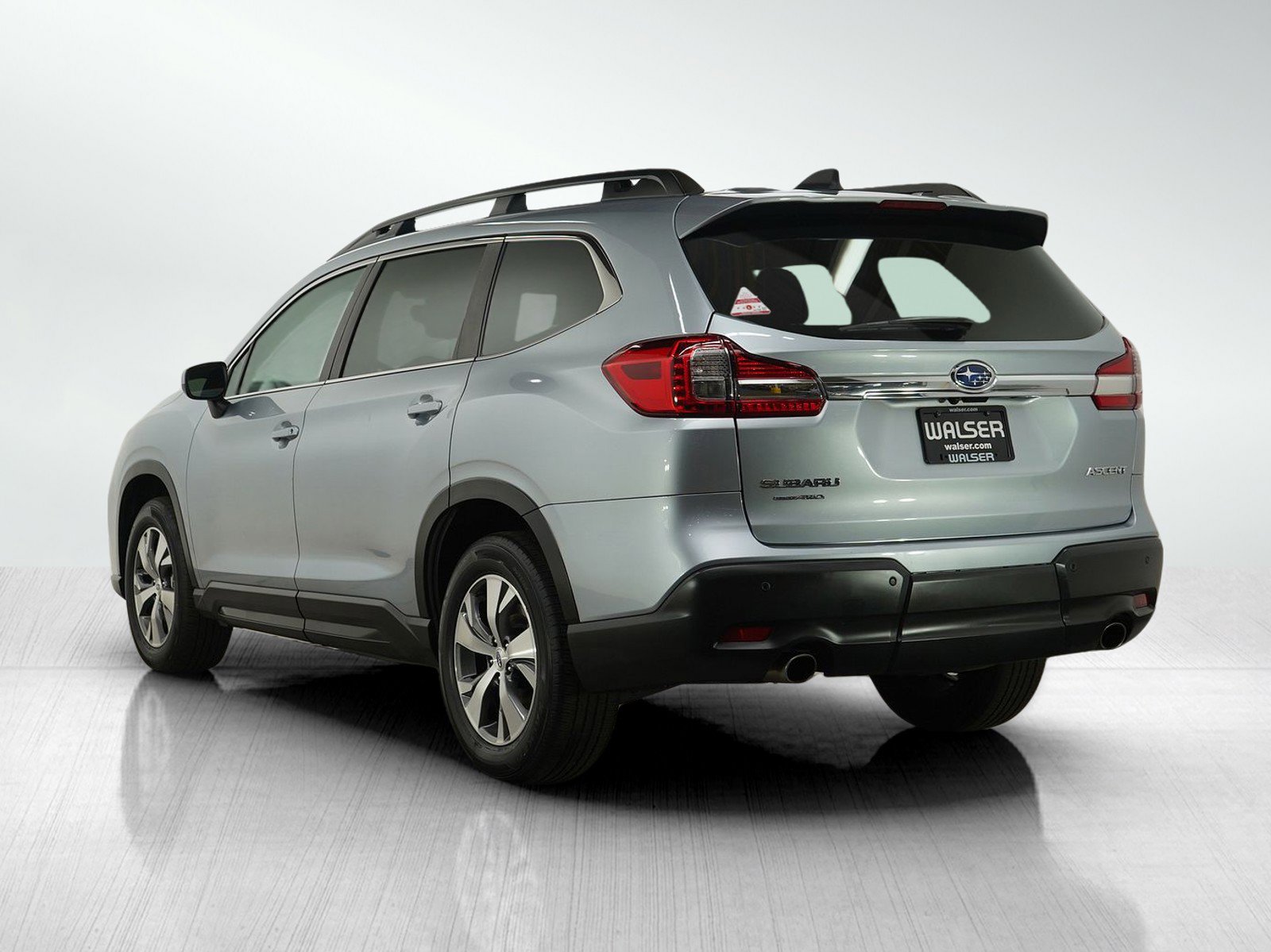 2022 Subaru Ascent Premium photo 2
