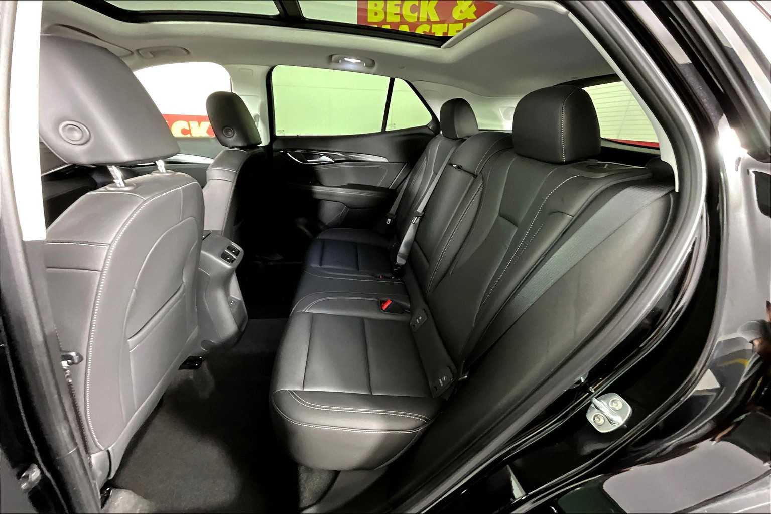 2025 Buick Envision Preferred photo 16