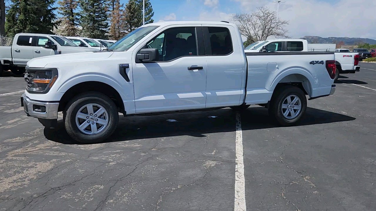 2025 Ford F-150 XL photo 3