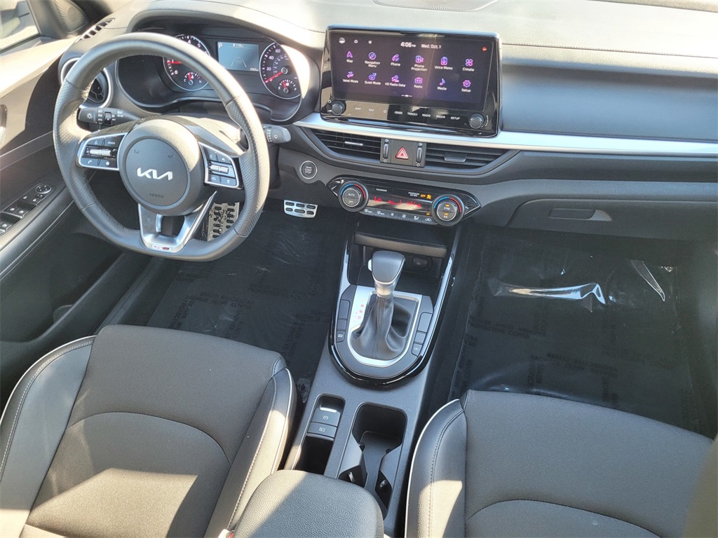 2024 Kia Forte GT-Line photo 32