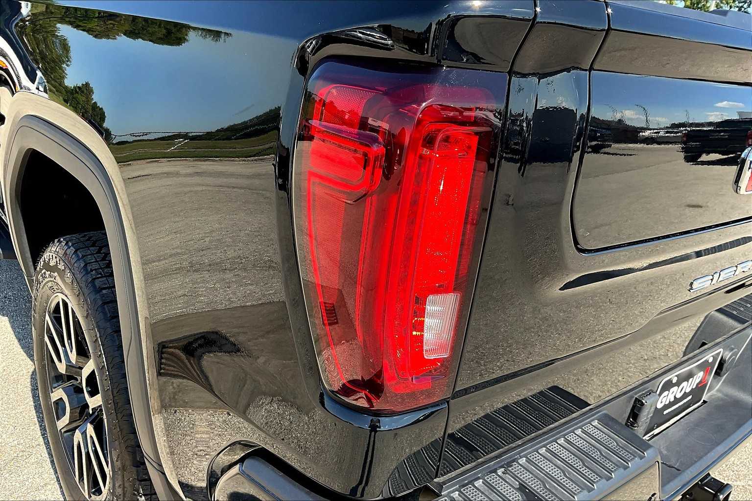 2025 Gmc Sierra AT4 photo 27