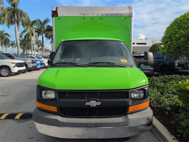 2015 Chevrolet Express 3500 Work Van photo 2