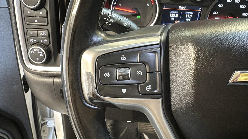 2023 Chevrolet Silverado LT photo 16
