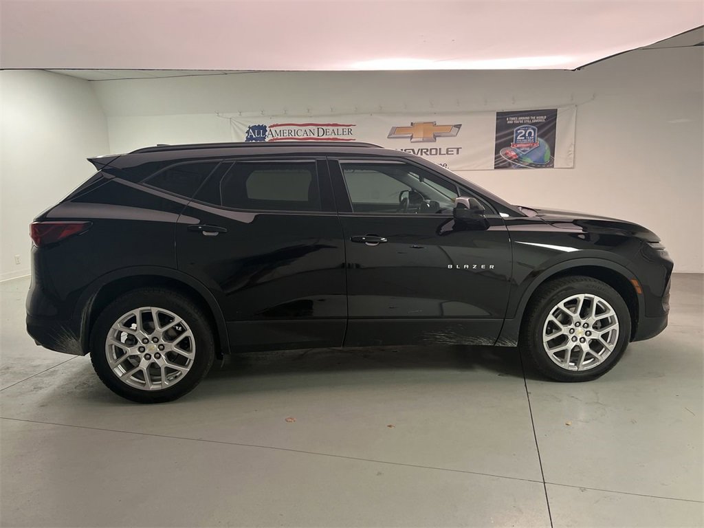 2023 Chevrolet Blazer 2LT photo 9