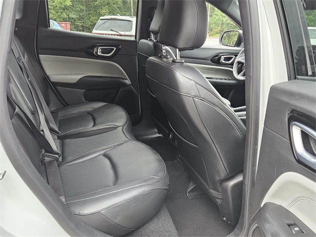 2024 Jeep Compass Limited photo 12