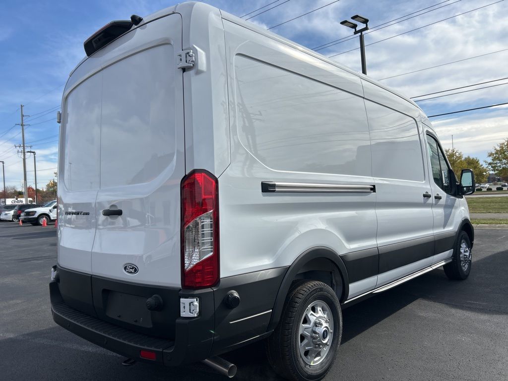 2026 Ford Transit photo 4
