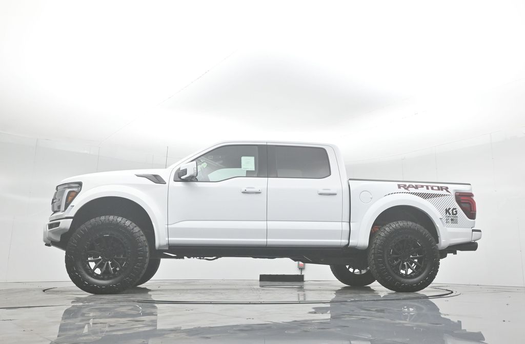 2025 Ford F-150 Raptor photo 6