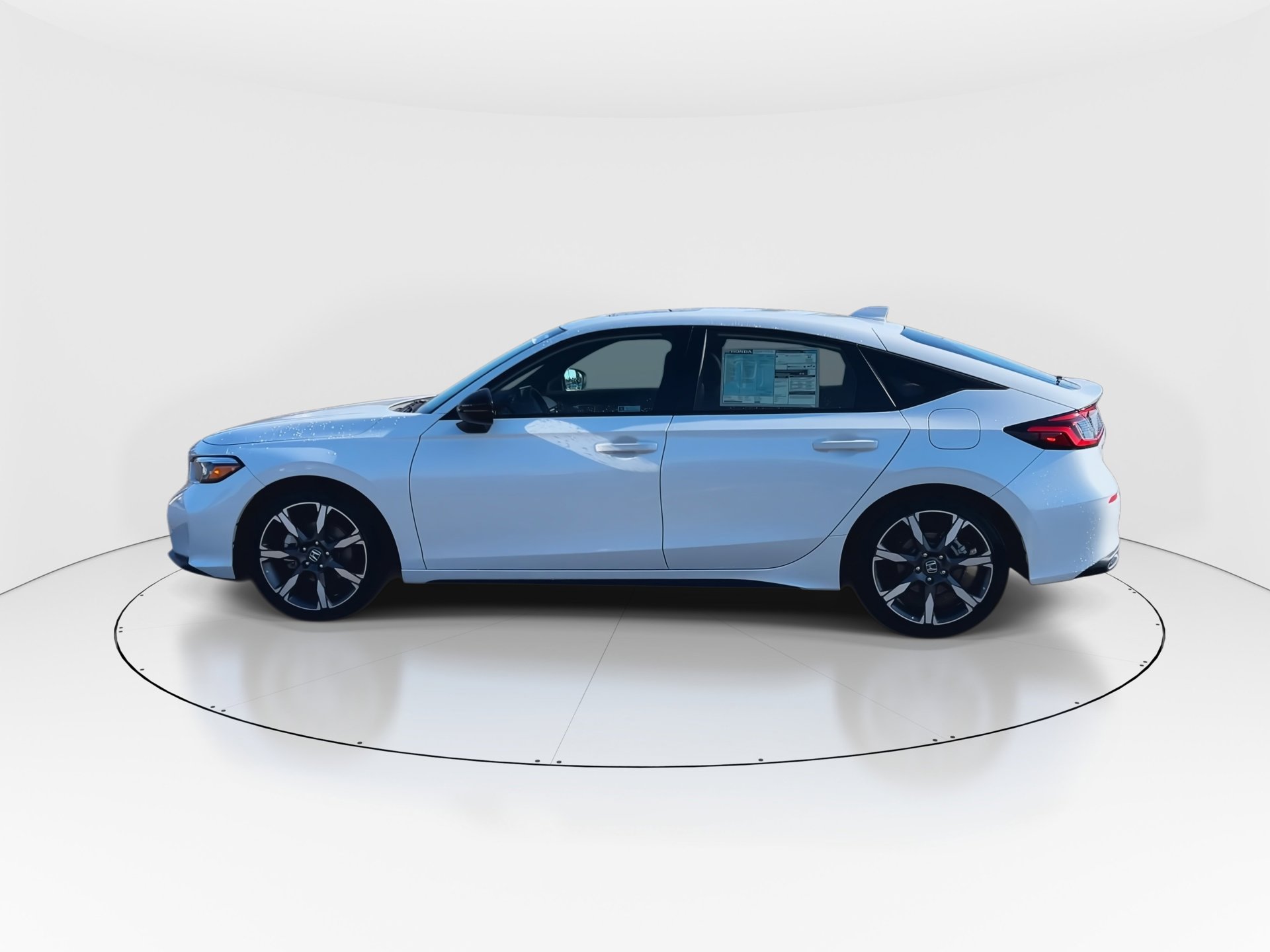 2026 Honda Civic Hatchback Hybrid Sport Touring photo 5