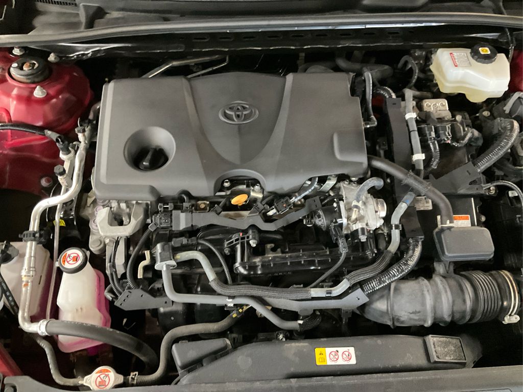 2022 Toyota Camry Hybrid XLE photo 20