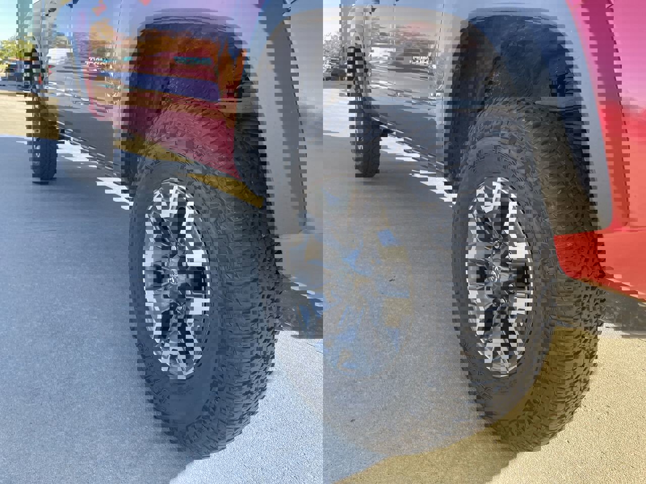 Used 2018 Toyota Tacoma TRD Off Road with VIN 3TMCZ5AN5JM181850 for sale in Kansas City