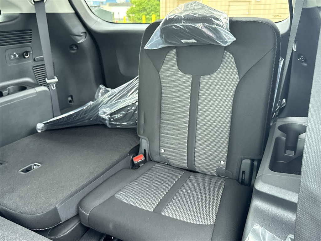 2025 Kia Sorento LX photo 28