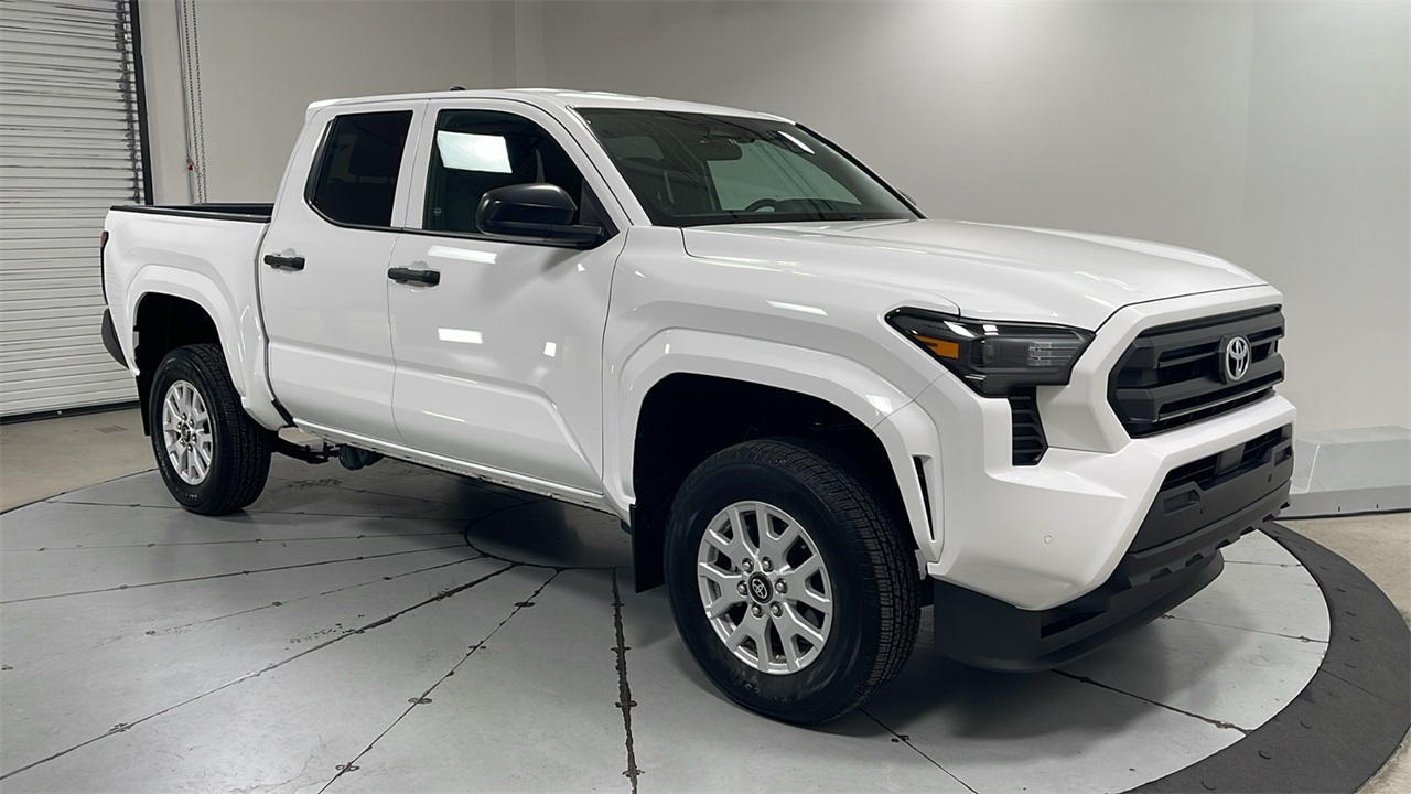 2024 Toyota Tacoma SR 4x4 Double Cab photo 3