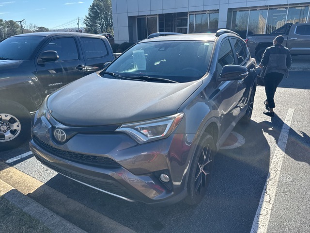2017 Toyota RAV4 SE's photo