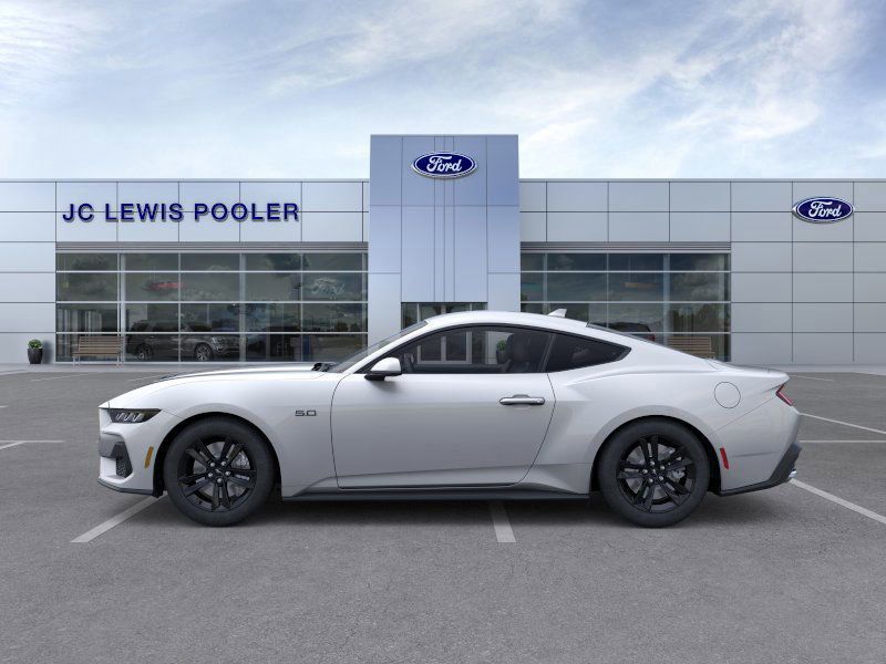 2025 Ford Mustang GT photo 4