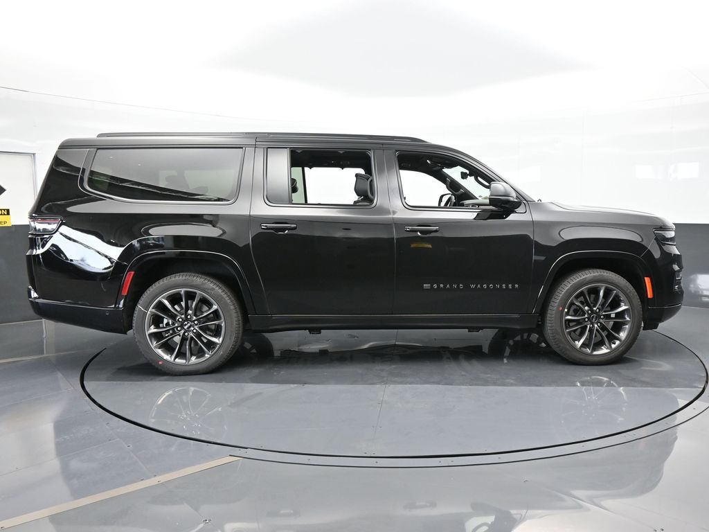 2024 Jeep Grand Wagoneer L II photo 4