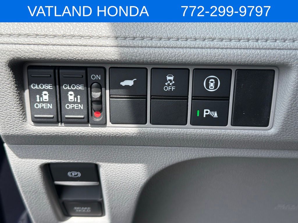 2023 Honda Odyssey Elite photo 15
