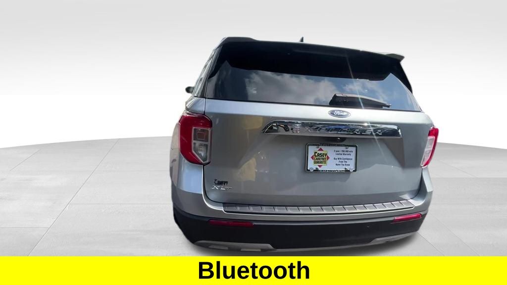 2024 Ford Explorer XLT photo 2