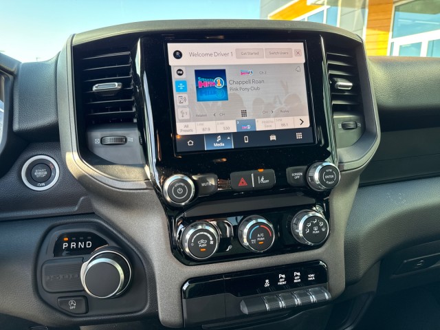 New 2025 Bright White Clear-Coat Exterior Paint RAM Tradesman image 17