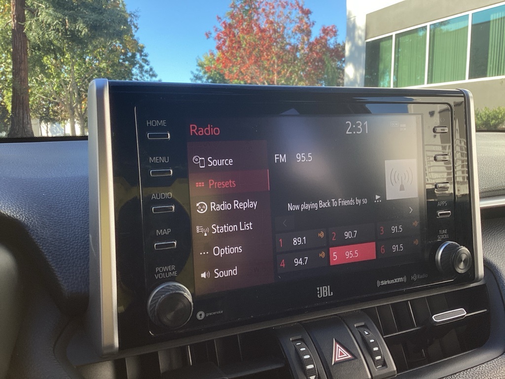 2019 Toyota RAV4 Hybrid XSE photo 2