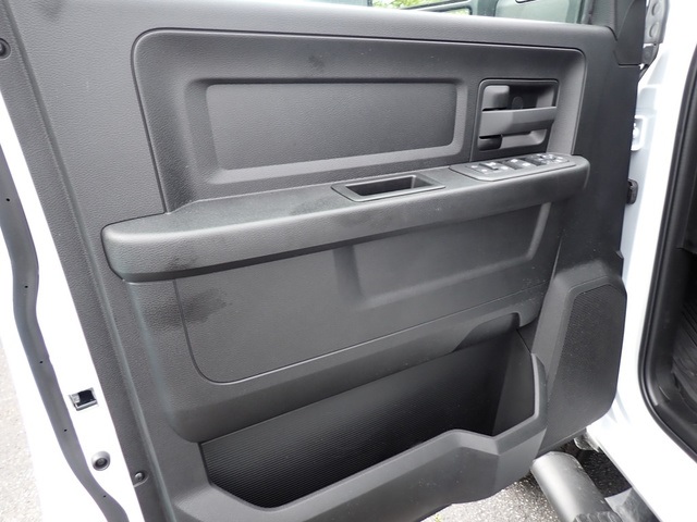 2025 Ram 2500 Tradesman photo 13