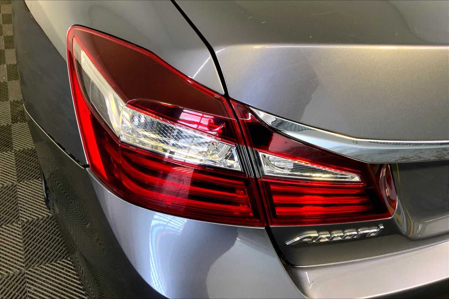 2016 Honda Accord LX photo 26