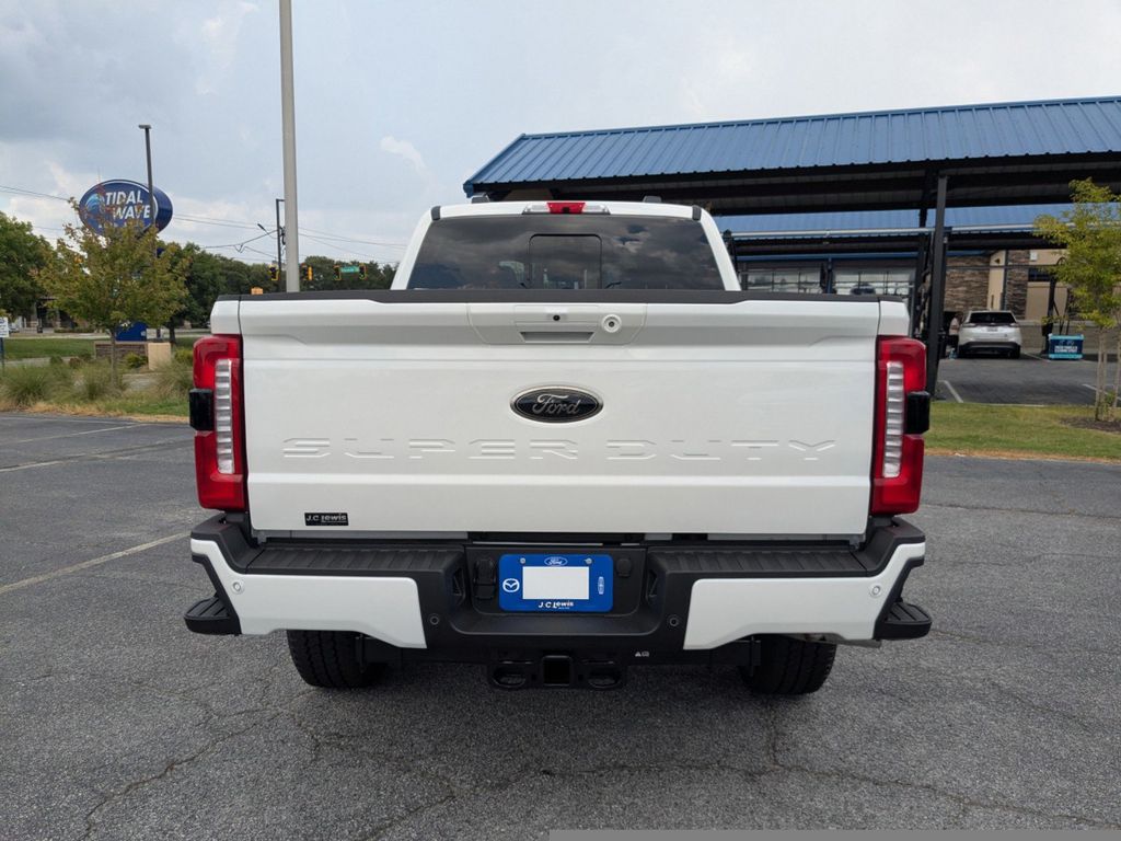 2025 Ford F-350 Lariat photo 4
