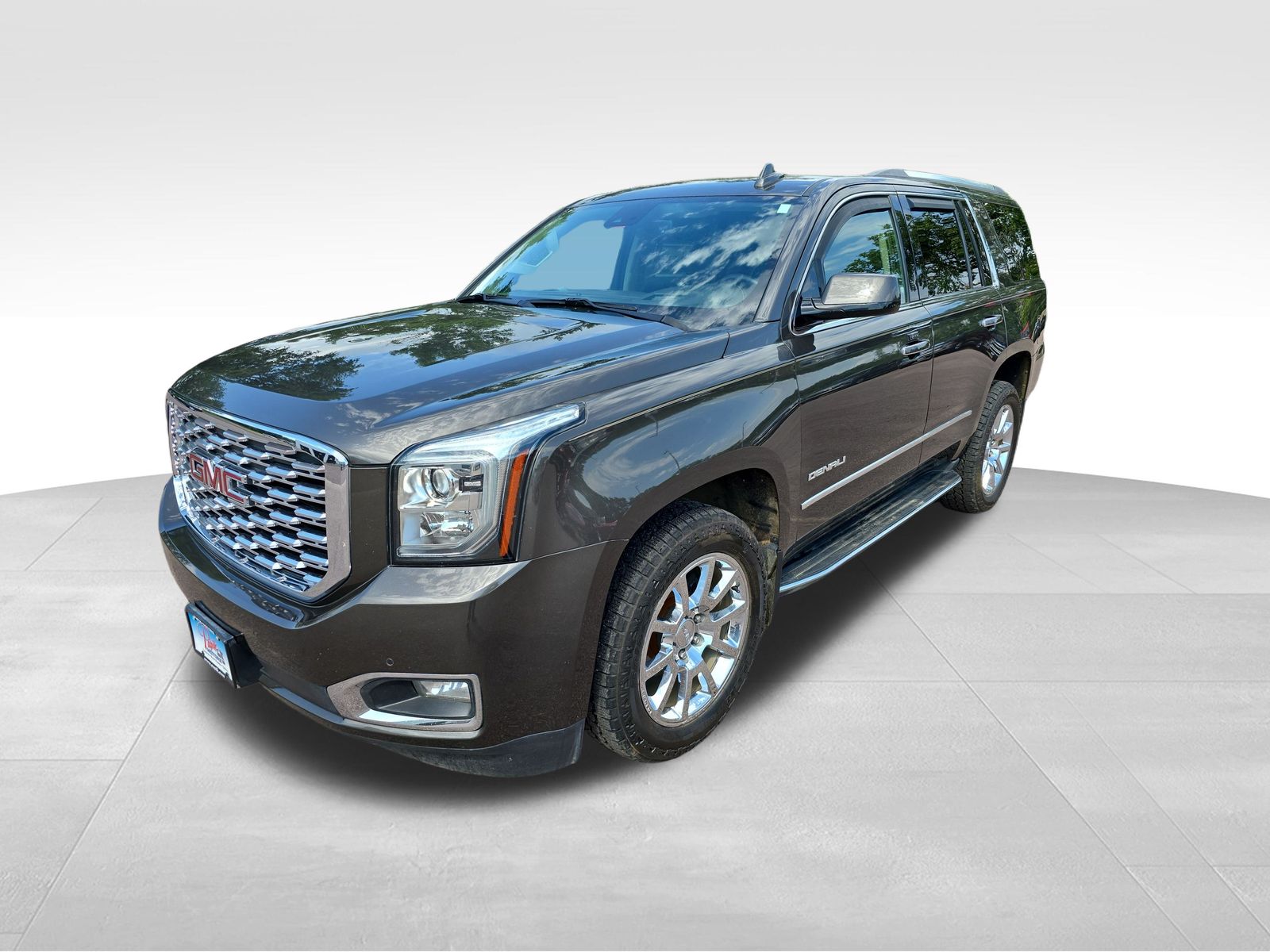 2020 Gmc Yukon Denali photo 2