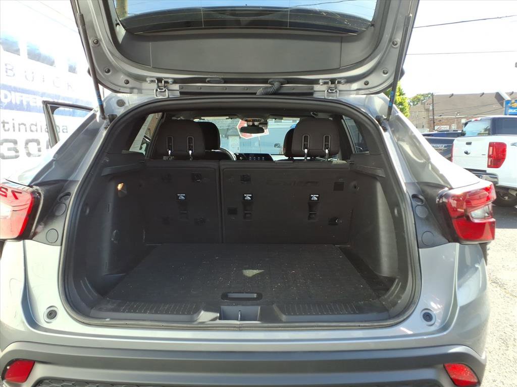 2024 Chevrolet Trax photo 14