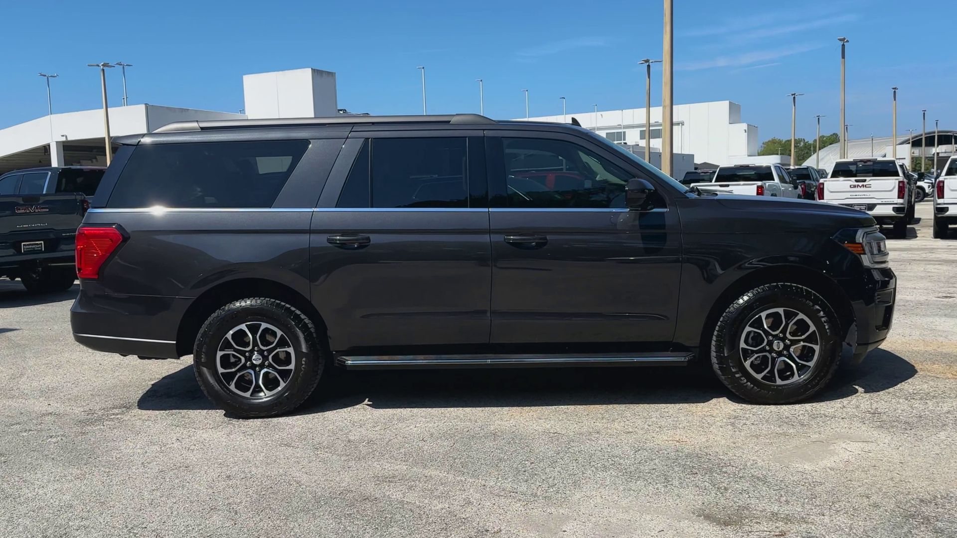 2022 Ford Expedition XLT MAX photo 42