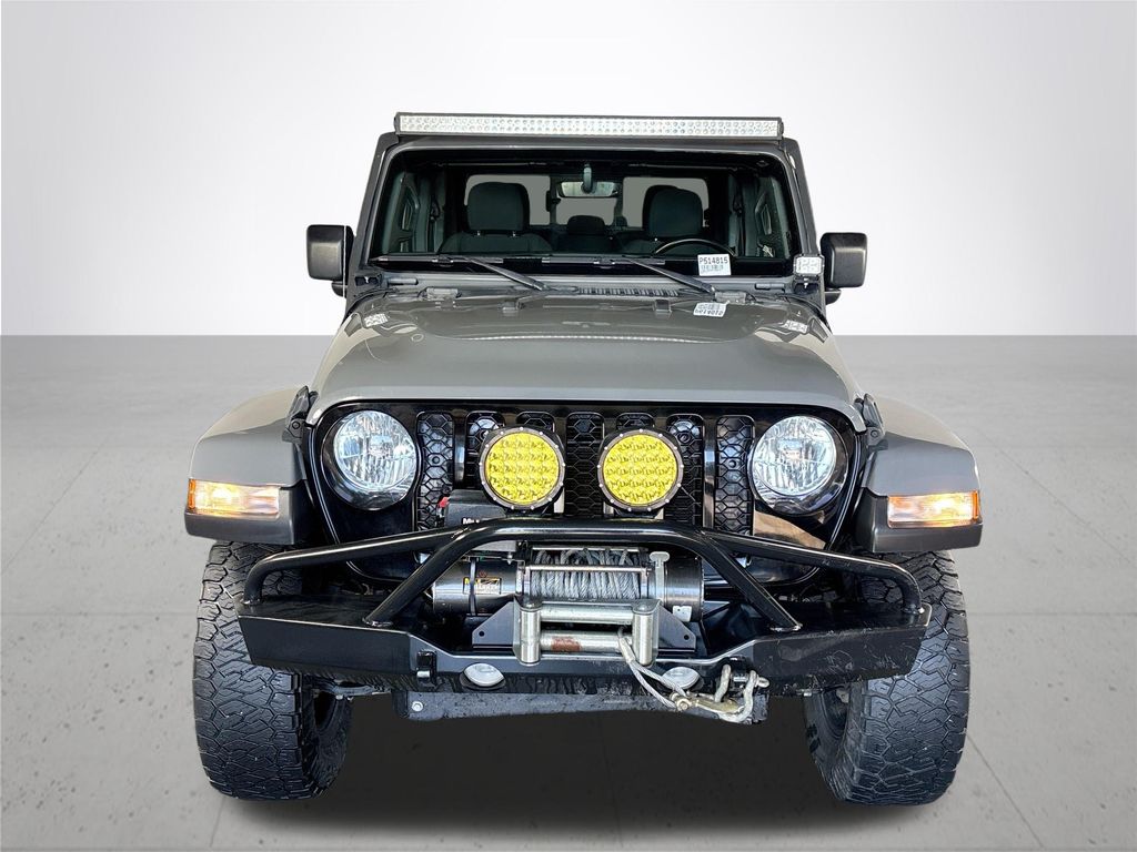 2022 Jeep Gladiator Altitude photo 3