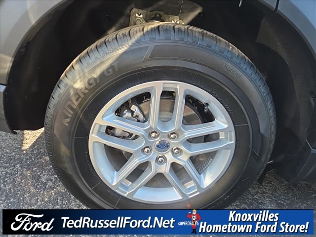 2026 Ford Explorer photo 4