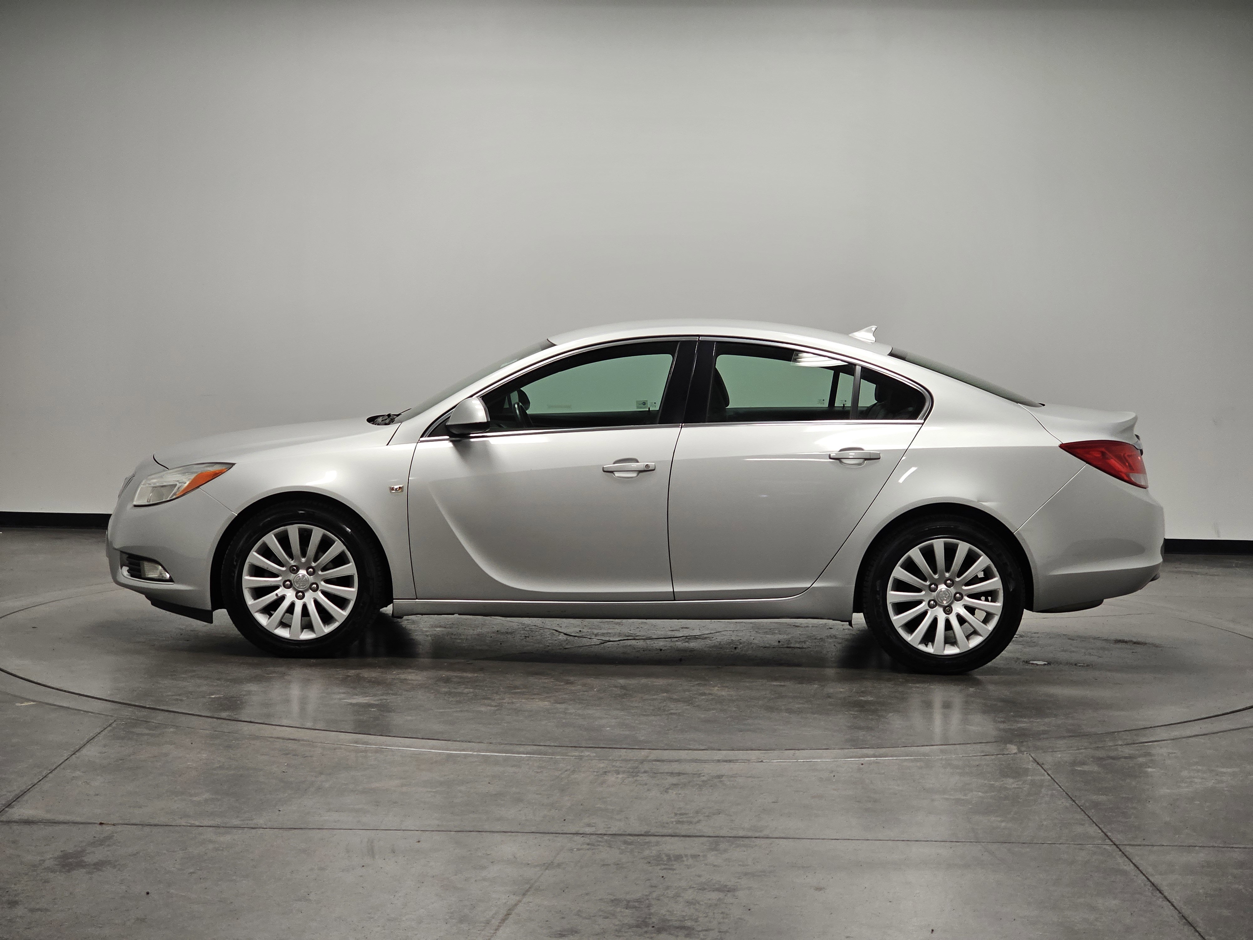 2011 Buick Regal CXL photo 3
