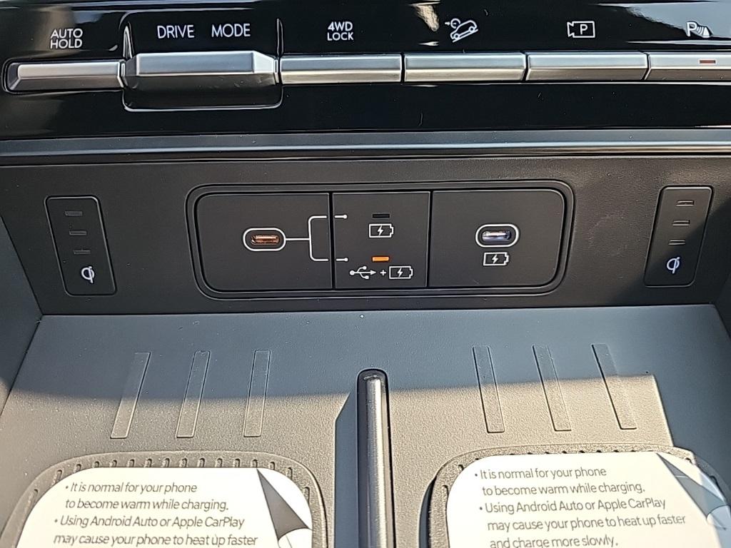 2026 Hyundai Santa Fe Calligraphy photo 17