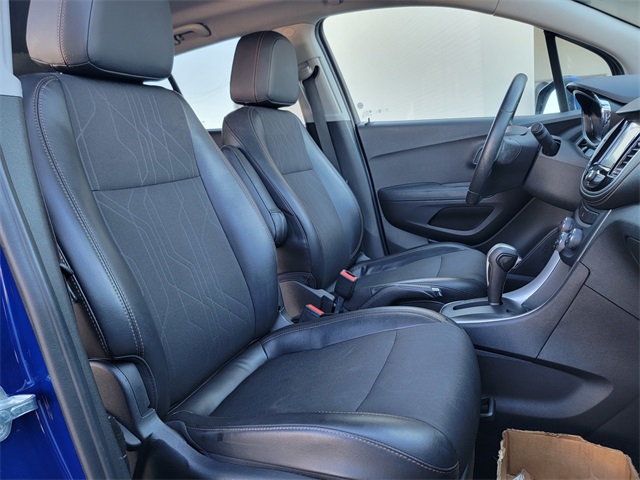 2017 Chevrolet Trax LT photo 18