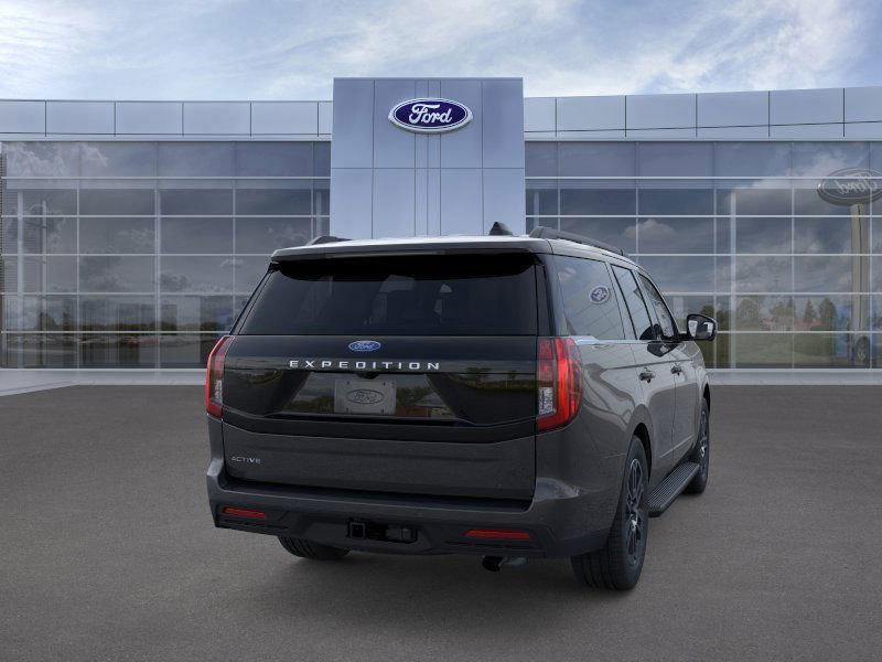 2025 Ford Expedition photo 7