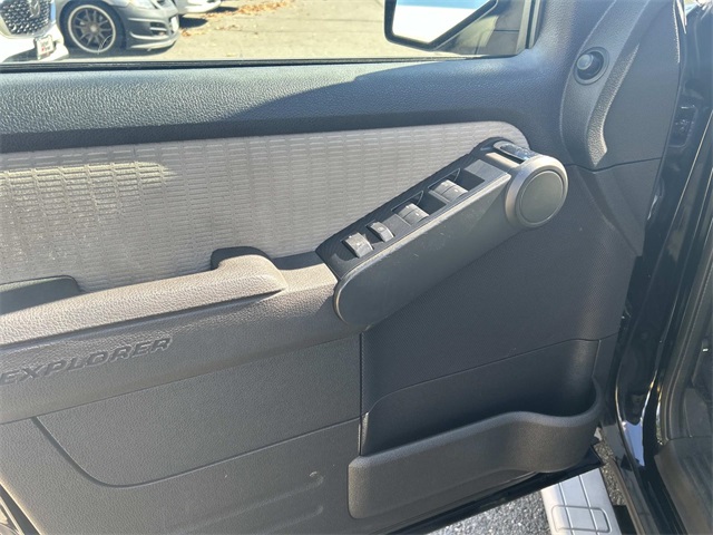2008 Ford Explorer Sport Trac XLT photo 11